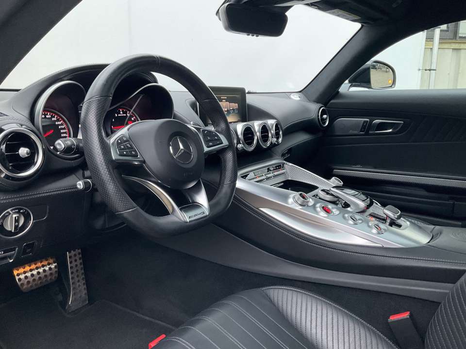 Mercedes-Benz AMG GT - Imagem 3