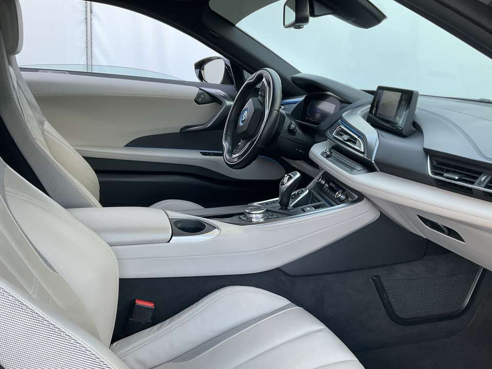 BMW i8 - Imagem 4
