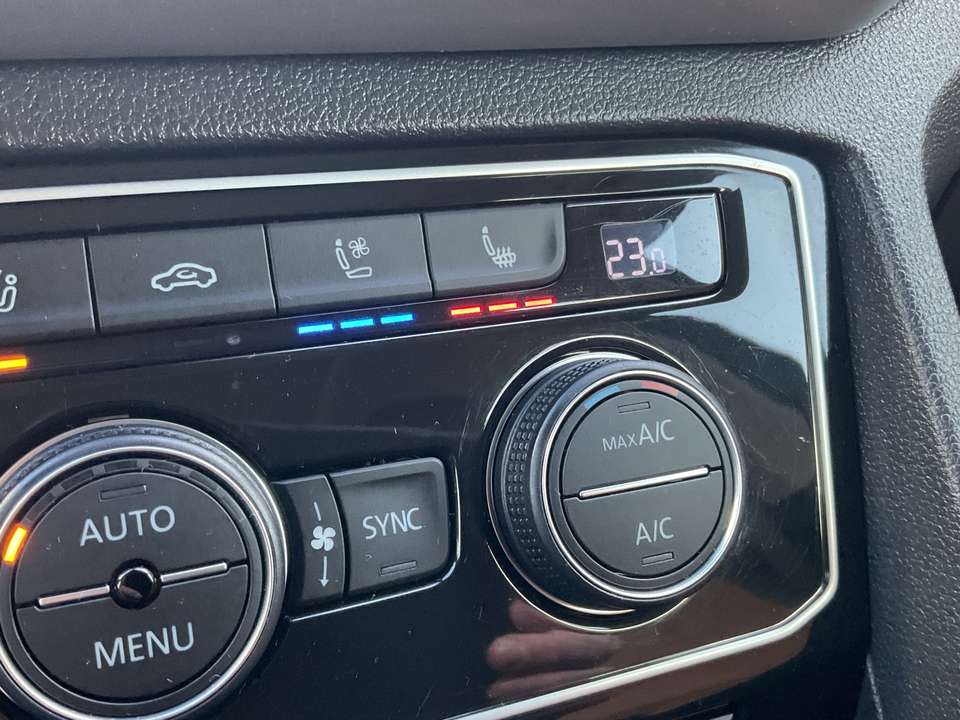 Volkswagen Tiguan Allspace - Imagem 8