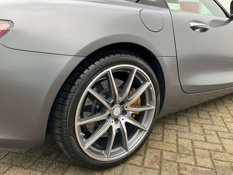 Mercedes-Benz AMG GT - Imagem 10