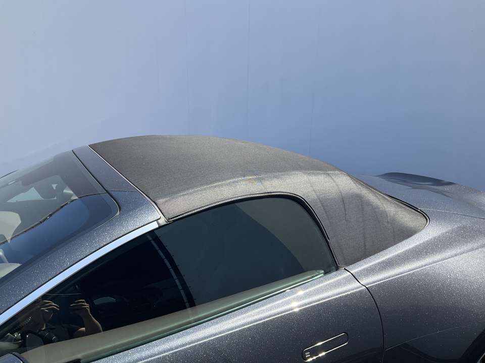 Aston Martin Vantage - Imagem 11