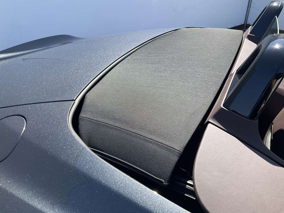 Aston Martin Vantage - Imagem 12