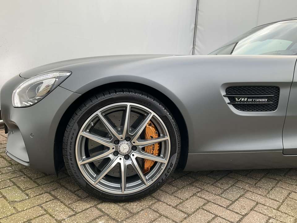 Mercedes-Benz AMG GT - Imagem 13
