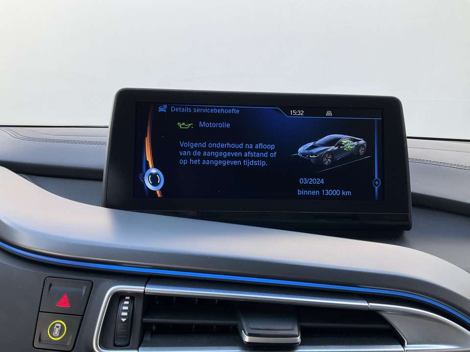 BMW i8 - Imagem 19