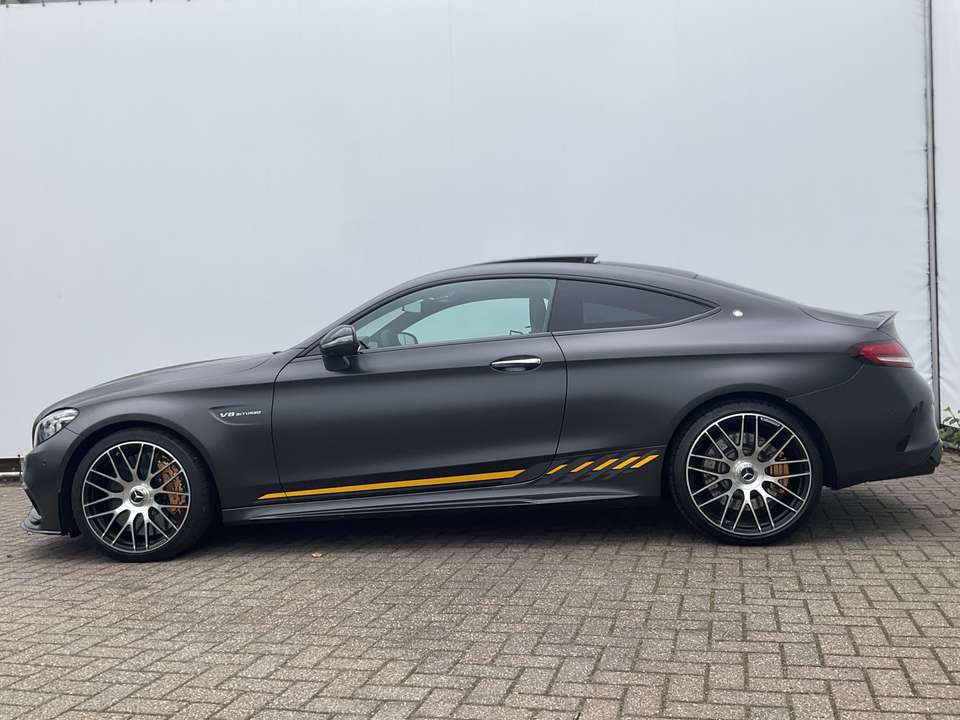 Mercedes-Benz C 63 AMG - Imagem 20