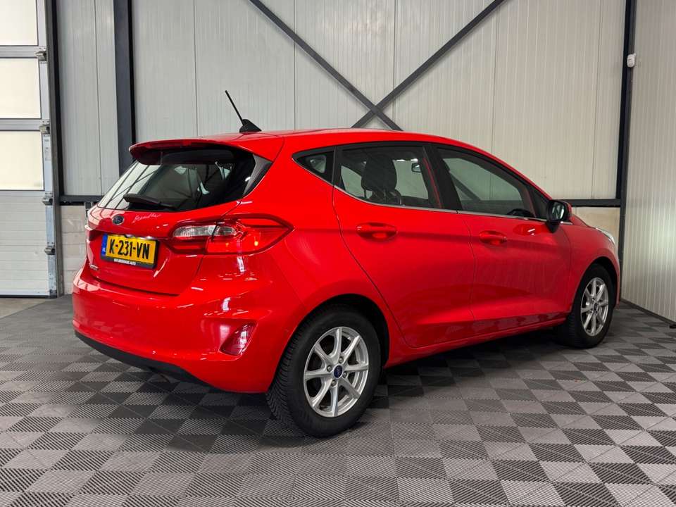 Ford Fiesta - Imagem 2