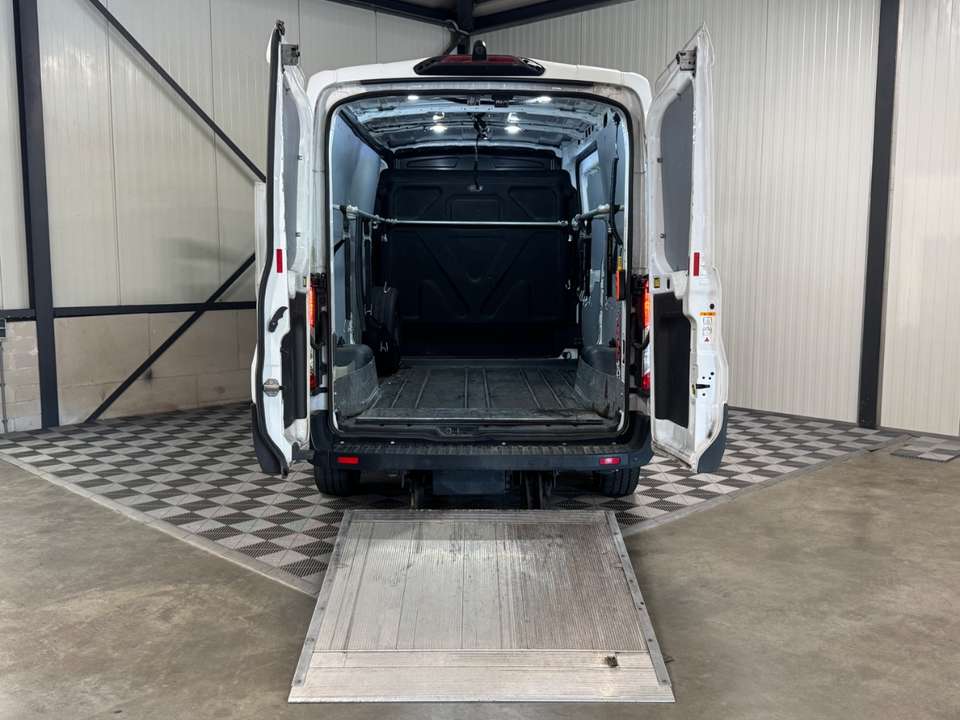 Ford Transit - Imagem 10