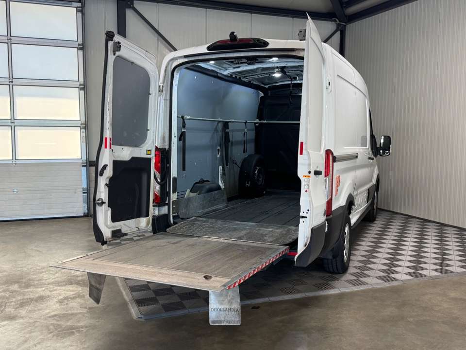 Ford Transit - Imagem 13