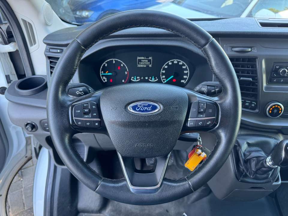 Ford Transit - Imagem 17