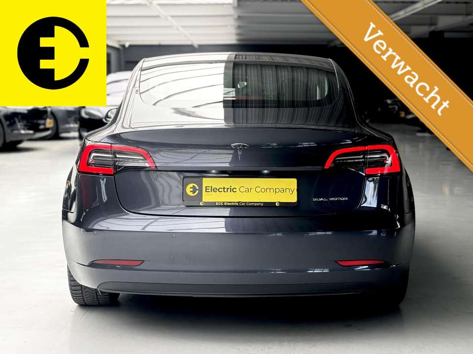 Tesla Model 3 - Imagem 15