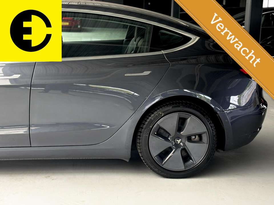 Tesla Model 3 - Imagem 19