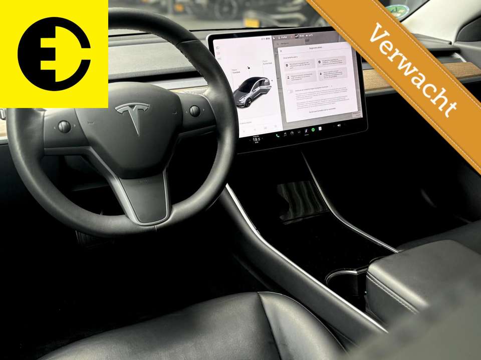 Tesla Model 3 - Imagem 20