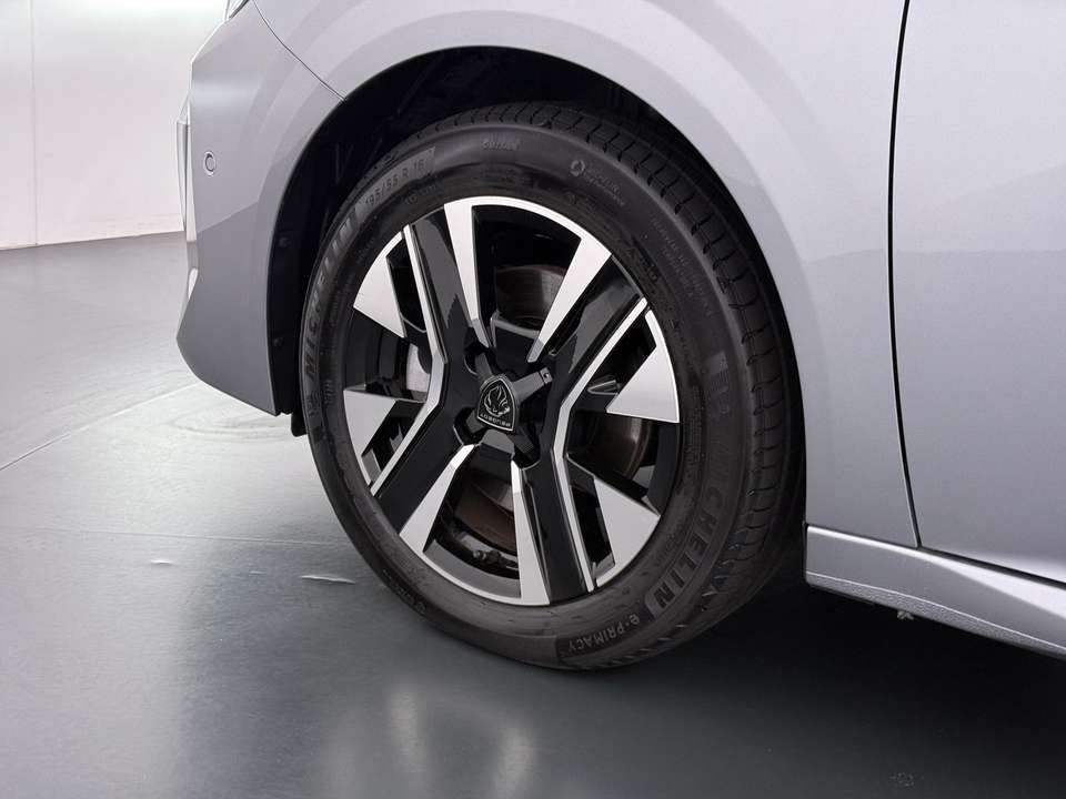 Peugeot 208 - Imagem 12