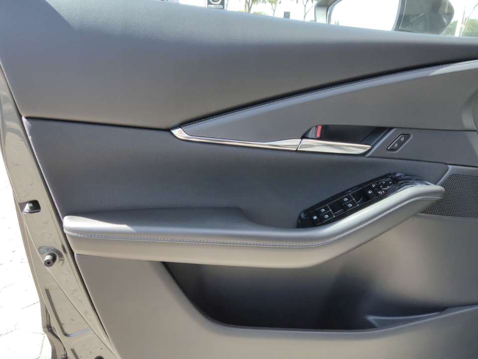 Mazda CX-30 - Imagem 13