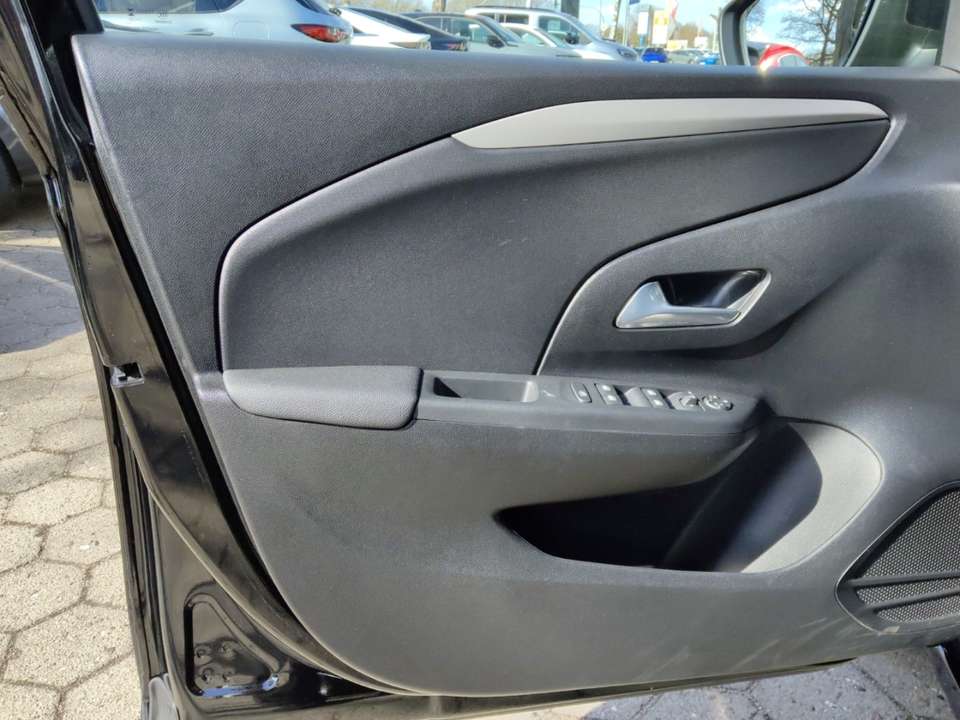 Opel Corsa - Imagem 13