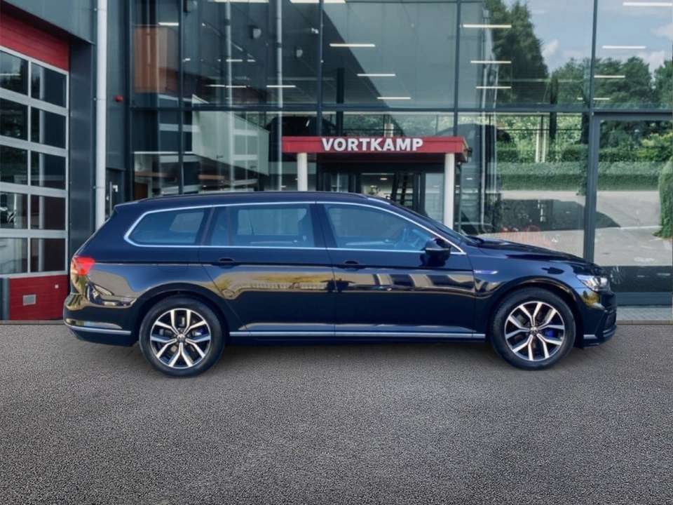 Volkswagen Passat Variant - Imagem 4
