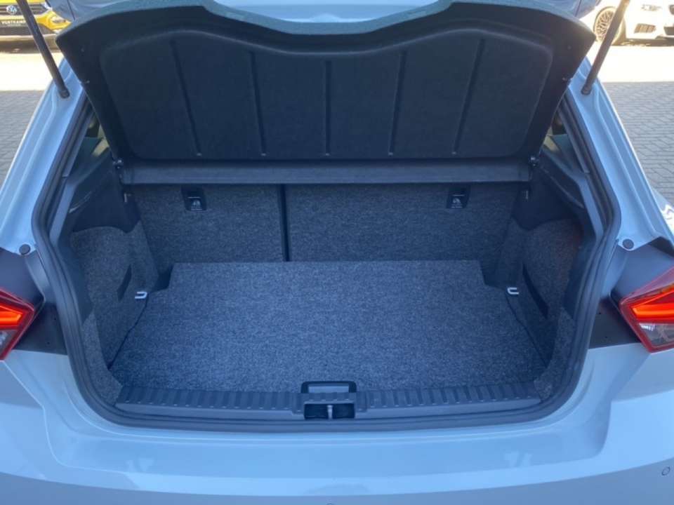 SEAT Ibiza - Imagem 10