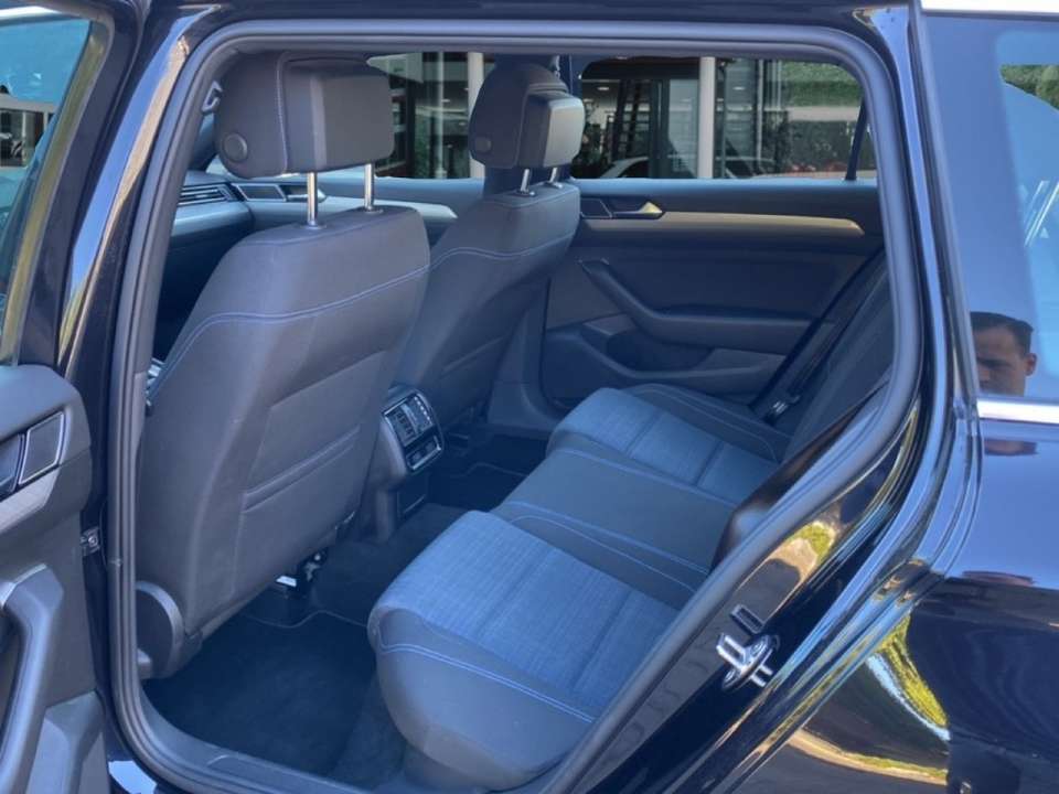 Volkswagen Passat Variant - Imagem 12