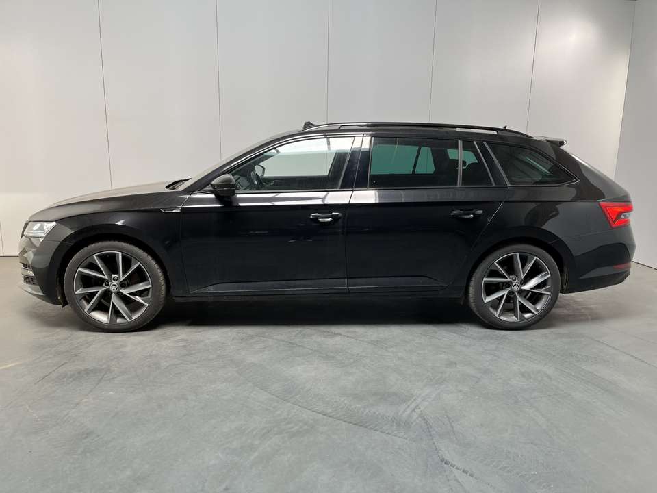 Skoda Superb - Imagem 2
