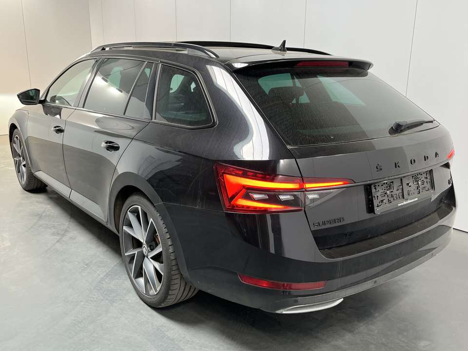 Skoda Superb - Imagem 5
