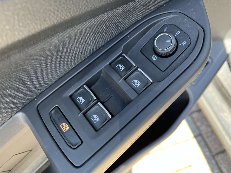 Volkswagen Golf - Imagem 12
