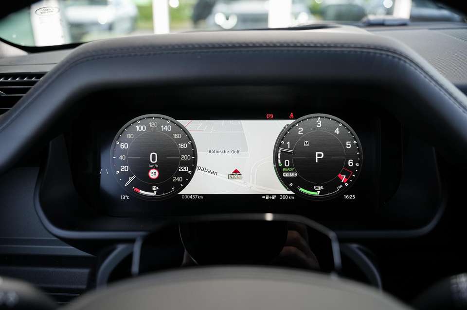 Land Rover Defender - Imagem 13