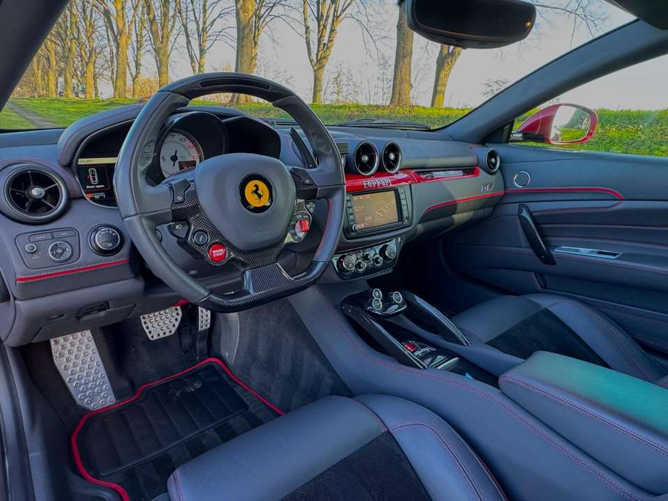 Ferrari FF - Imagem 4