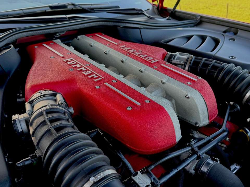 Ferrari FF - Imagem 11