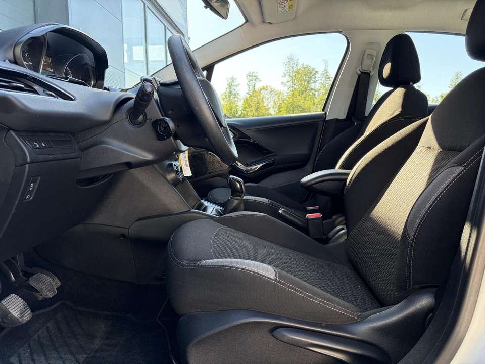Peugeot 208 - Imagem 8