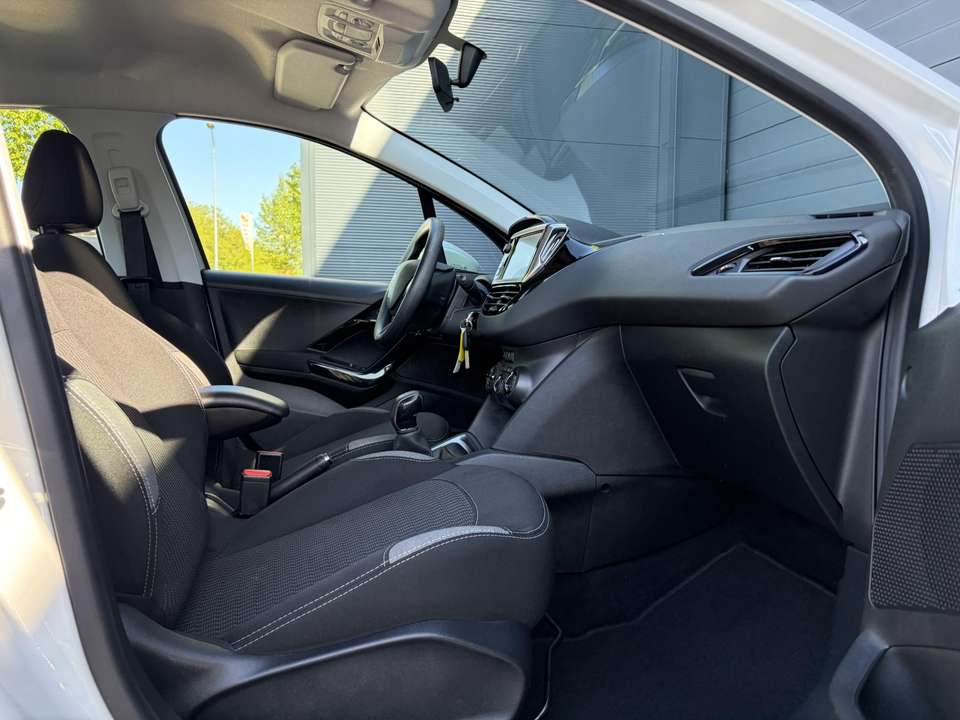 Peugeot 208 - Imagem 9
