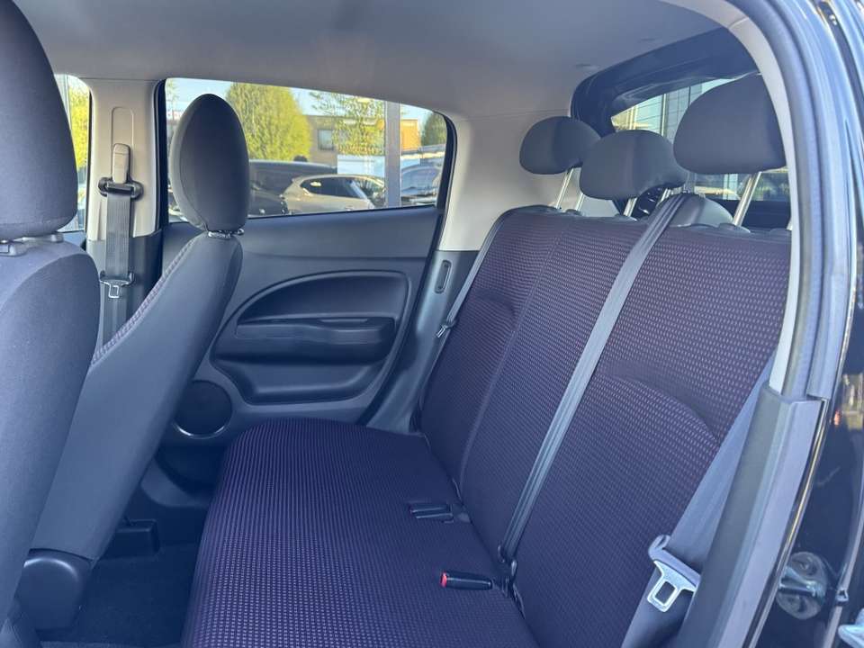 Mitsubishi Space Star - Imagem 14