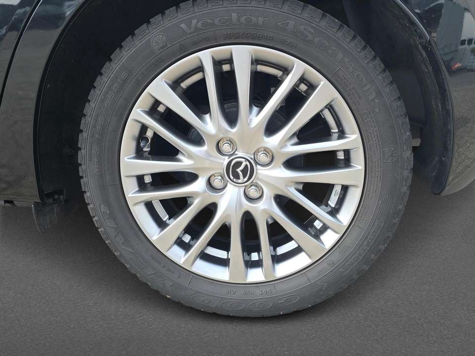 Mazda 2 - Imagem 11