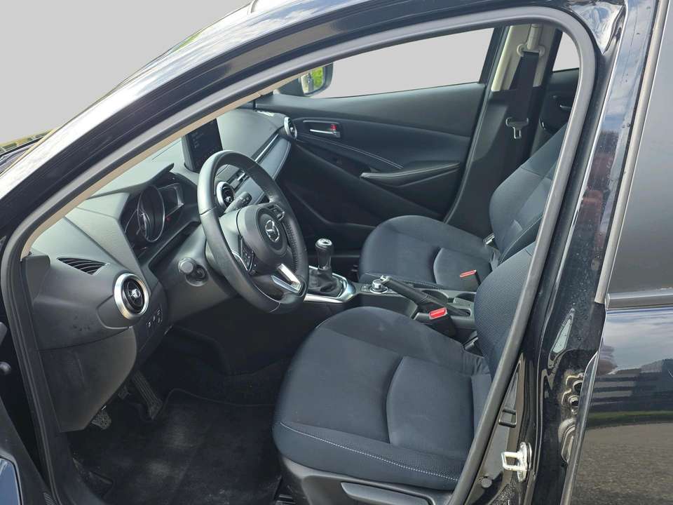Mazda 2 - Imagem 12