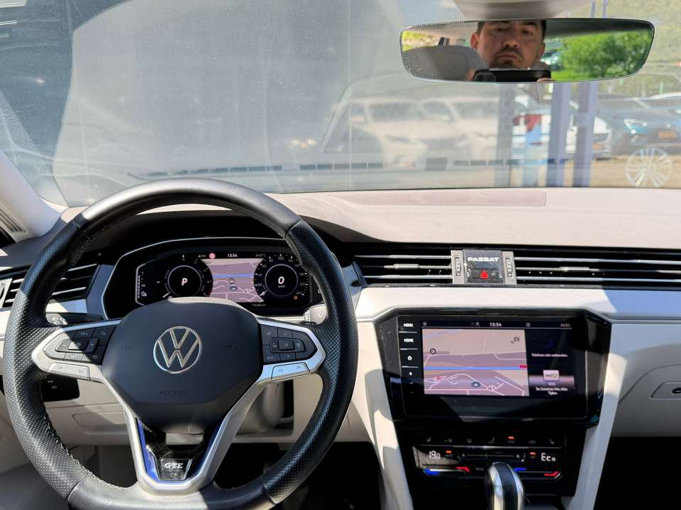 Volkswagen Passat Variant - Imagem 12