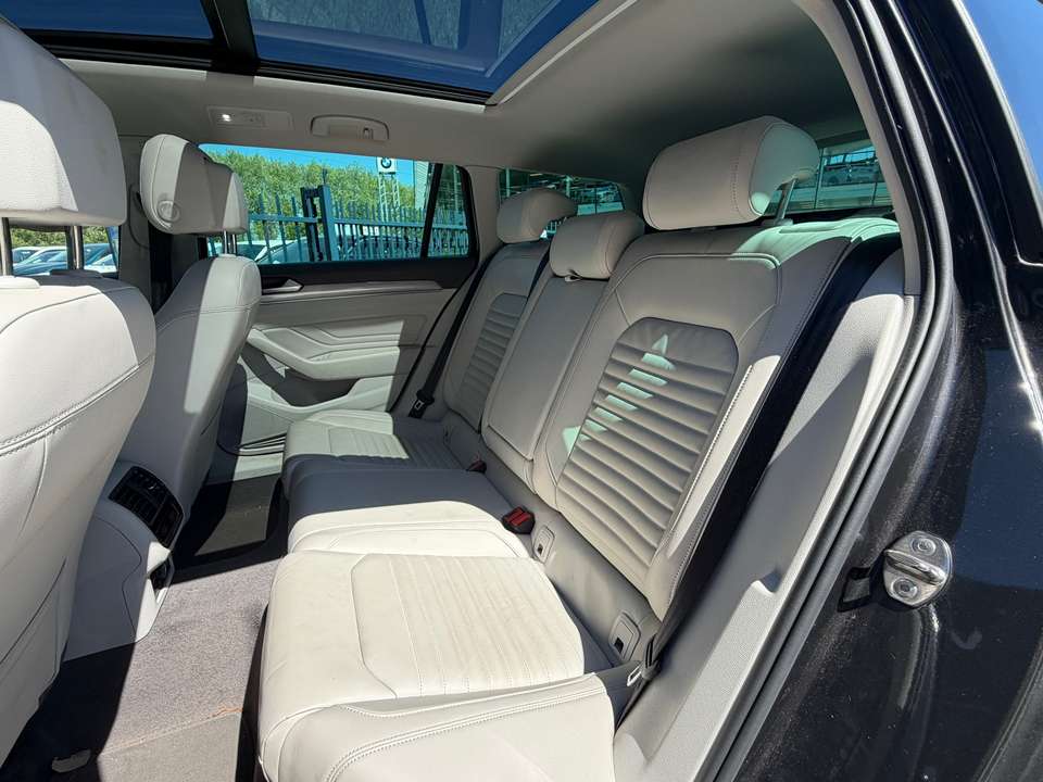 Volkswagen Passat Variant - Imagem 19