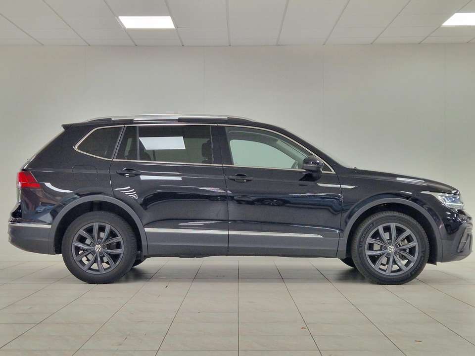 Volkswagen Tiguan Allspace - Imagem 3