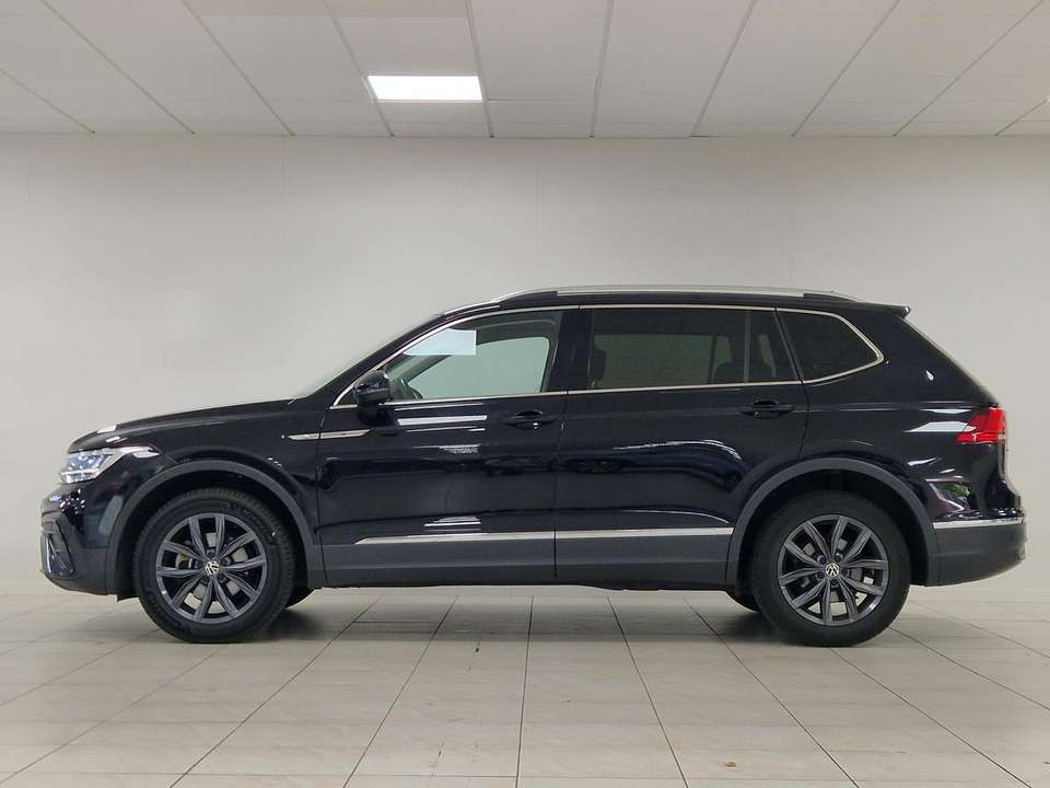 Volkswagen Tiguan Allspace - Imagem 4