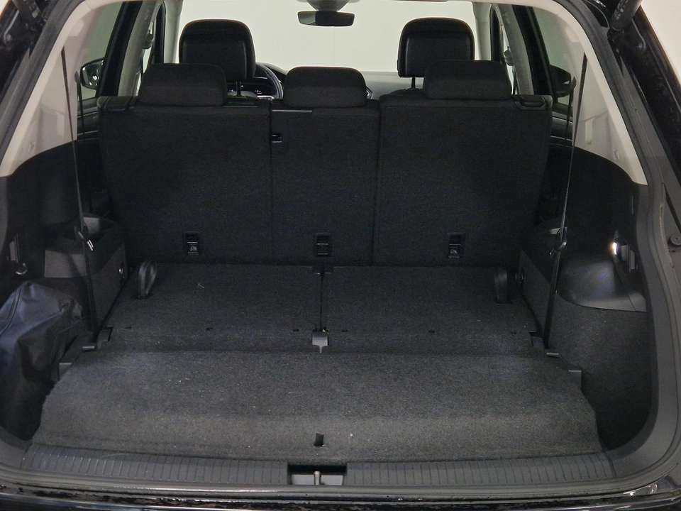 Volkswagen Tiguan Allspace - Imagem 8