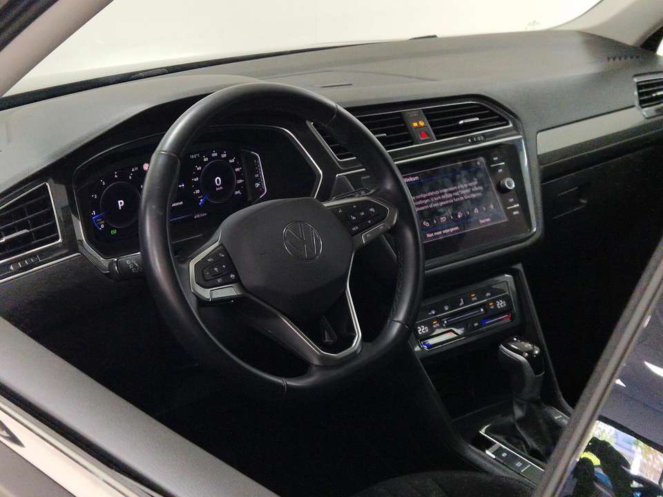Volkswagen Tiguan Allspace - Imagem 9