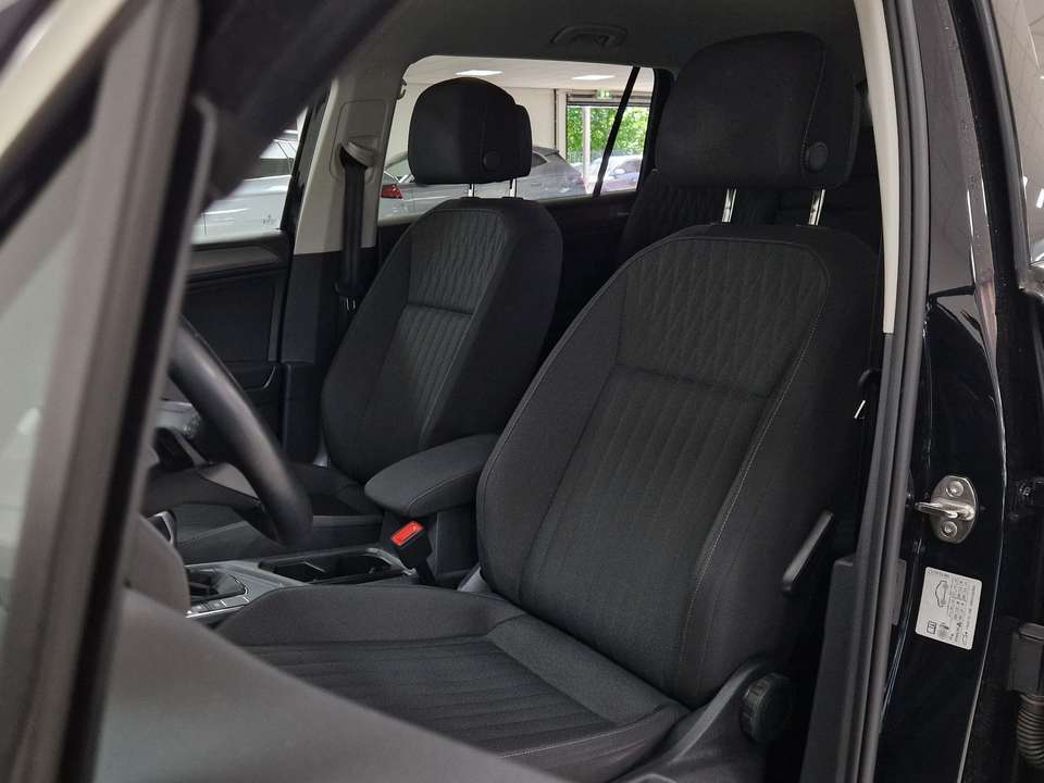 Volkswagen Tiguan Allspace - Imagem 12