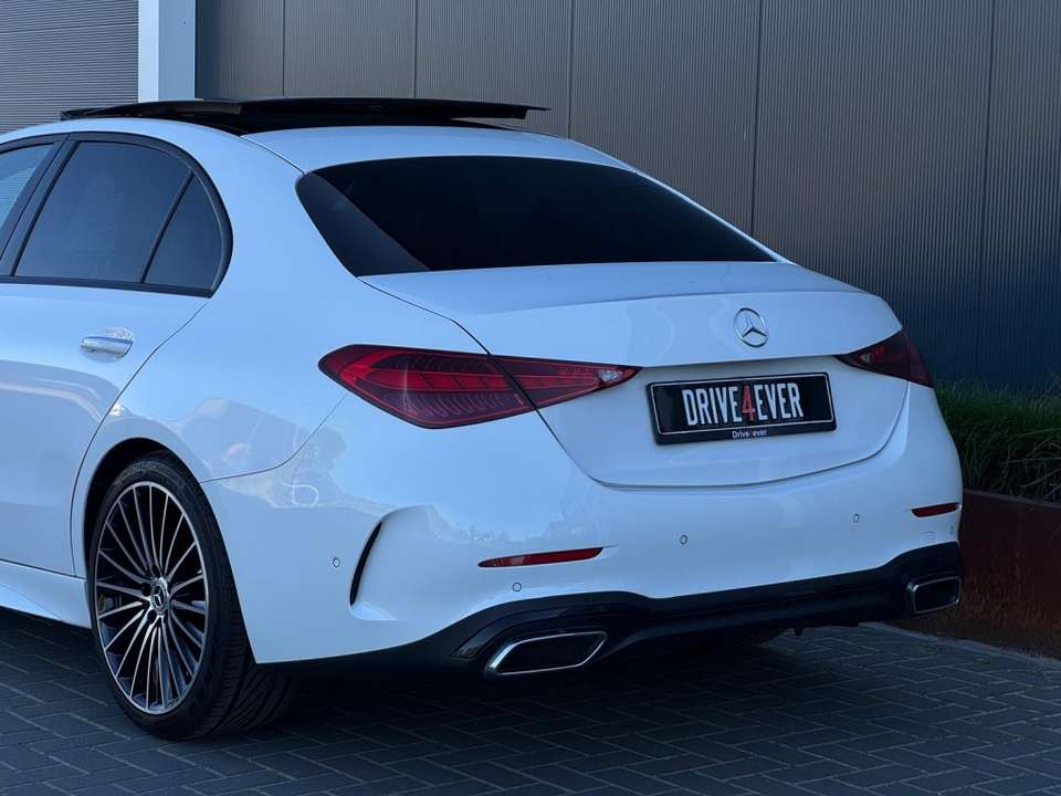 Mercedes-Benz C 180 - Imagem 10