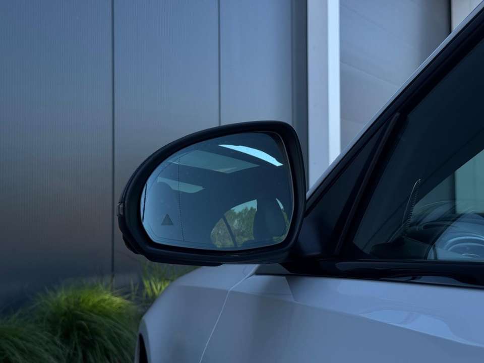 Mercedes-Benz C 180 - Imagem 11