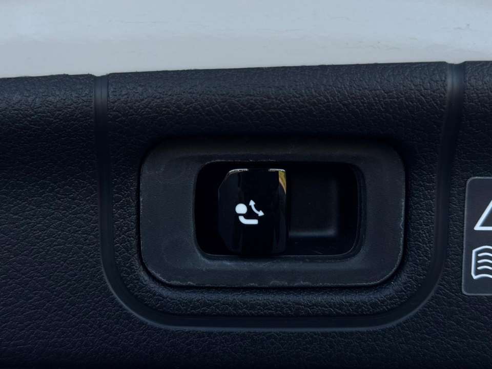 Mercedes-Benz C 180 - Imagem 13