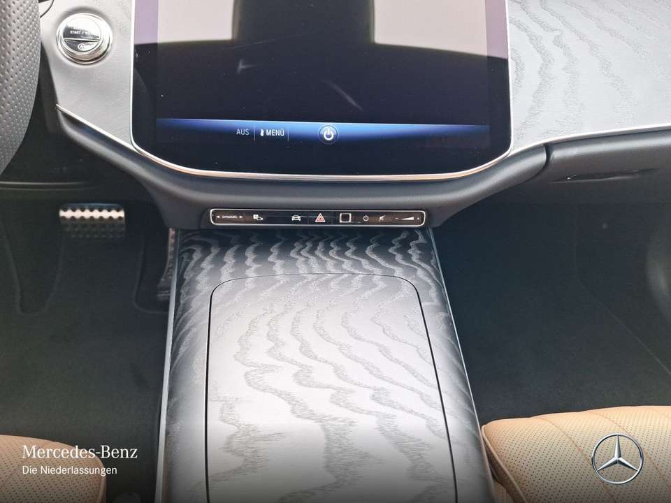 Mercedes-Benz E 220 - Imagem 15