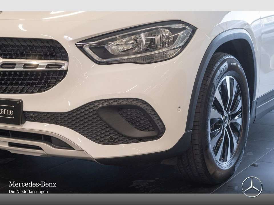 Mercedes-Benz GLA 180 - Imagem 5
