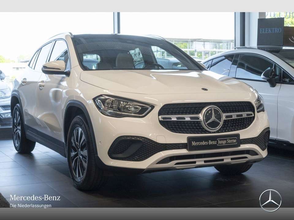 Mercedes-Benz GLA 180 - Imagem 10