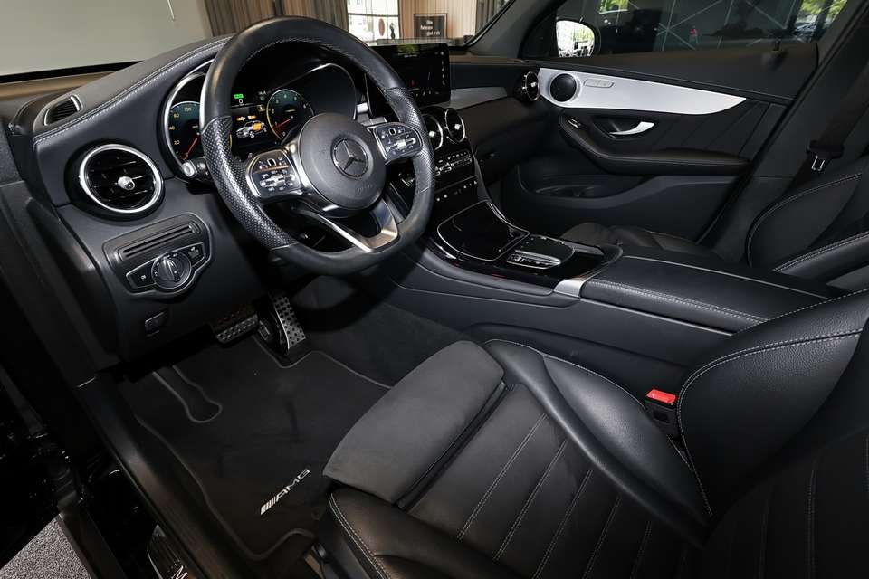 Mercedes-Benz GLC 200 - Imagem 8