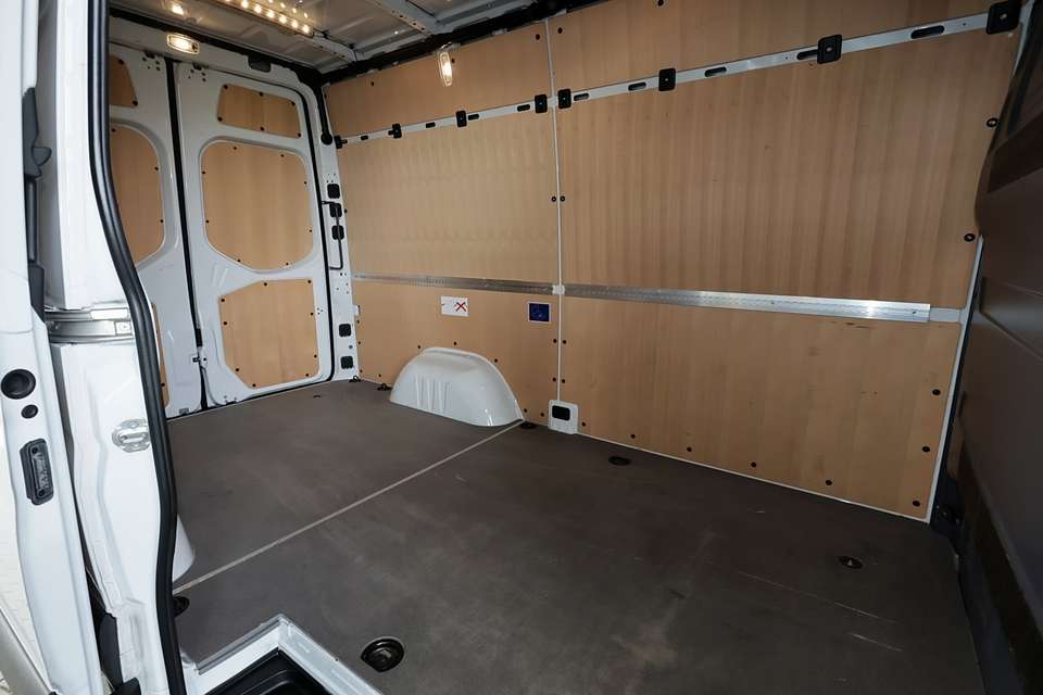 Mercedes-Benz Sprinter - Imagem 5