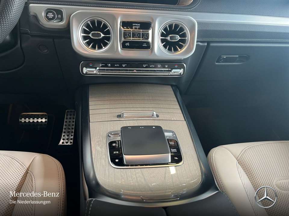 Mercedes-Benz G 500 - Imagem 15