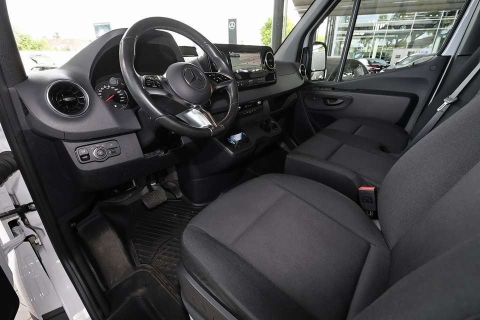 Mercedes-Benz Sprinter - Imagem 9
